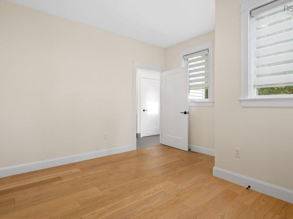 












978 Winwick Road

,
Halifax,




NS
B3H 4L5

