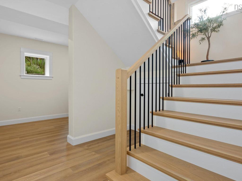 












978 Winwick Road

,
Halifax,




NS
B3H 4L5

