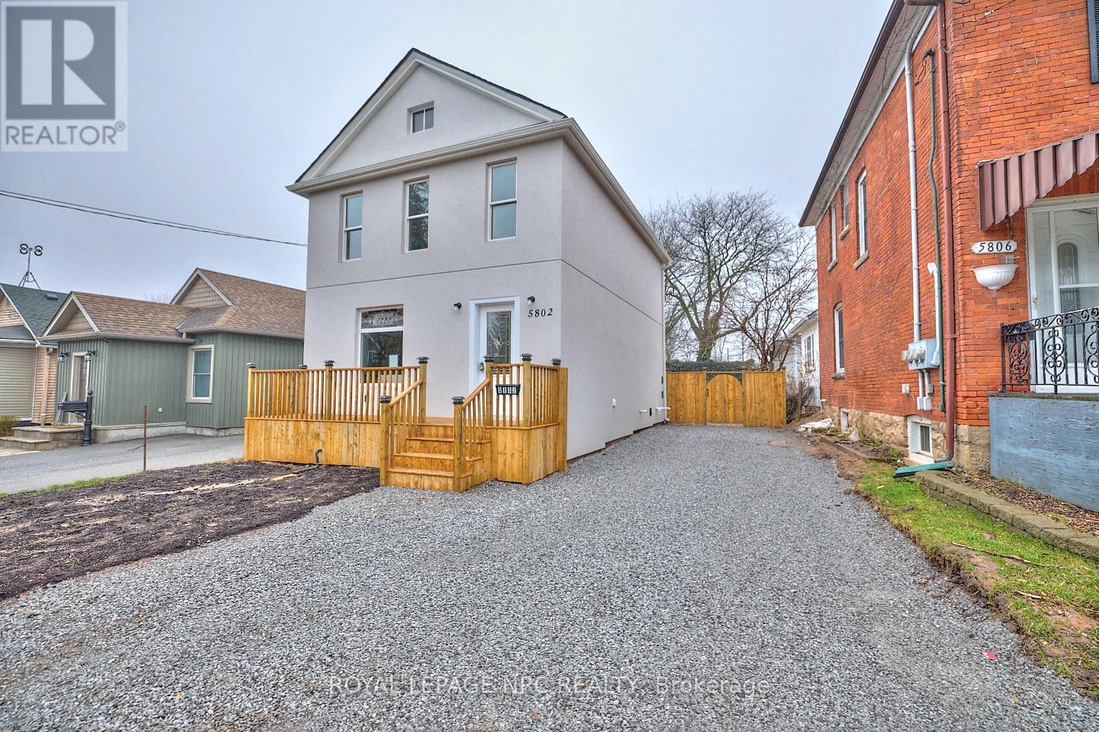 












5802 PEER STREET

,
Niagara Falls (Dorchester),




Ontario
L2G1X2

