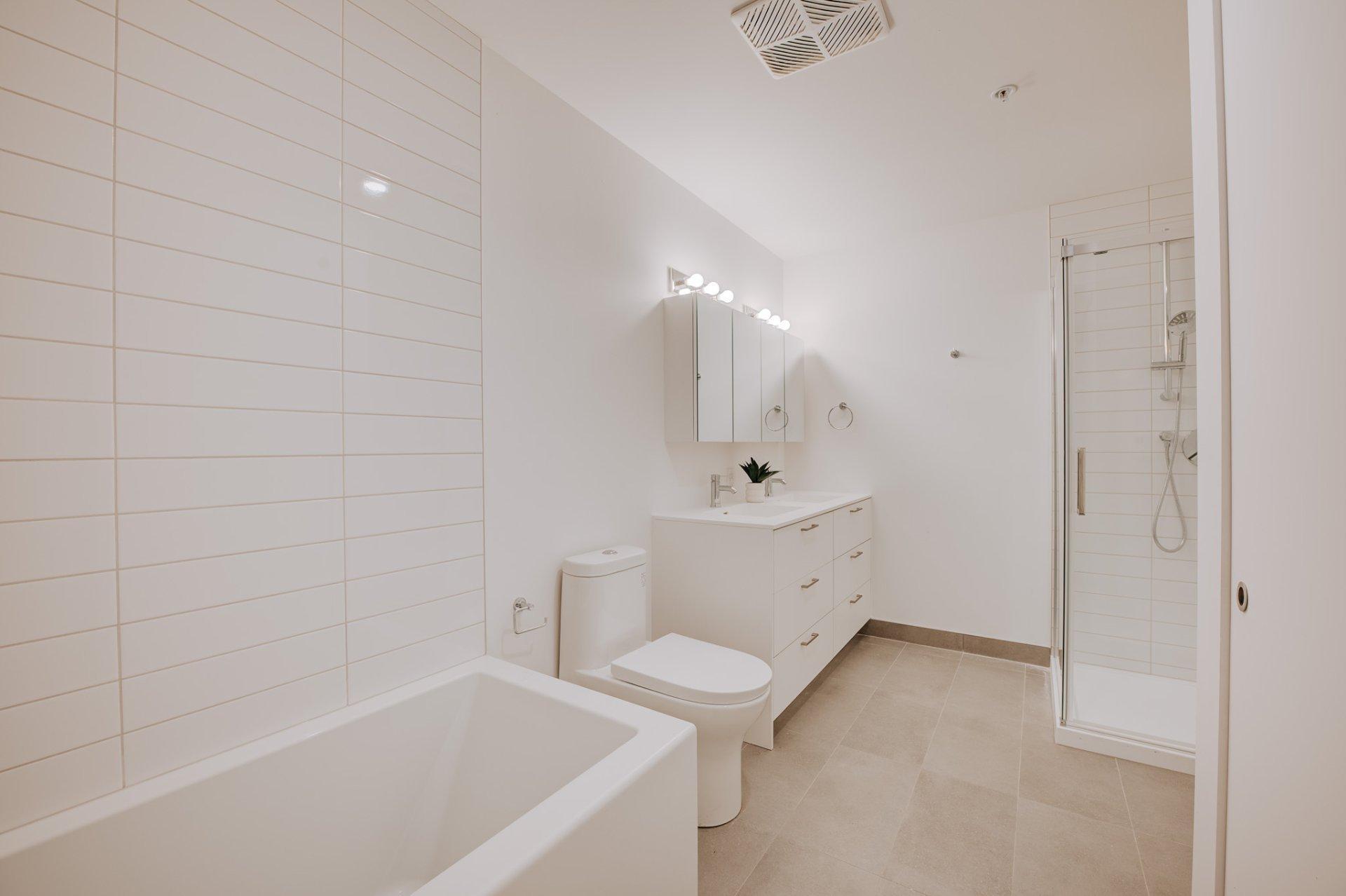 









3155


Av. Parkville

, 306,
Montréal (Mercier/Hochelaga-Maisonneuve),




QC
H1N0E7

