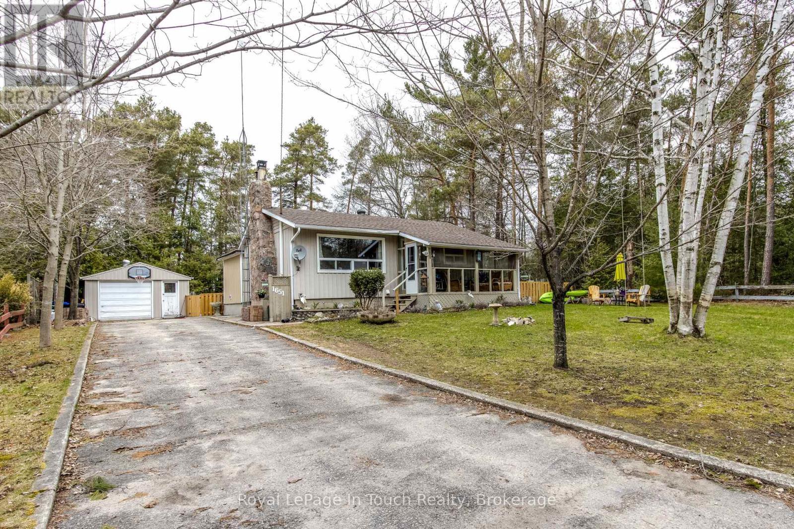 












1651 TINY BEACHES ROAD N

,
Tiny,




Ontario
L9M0H2

