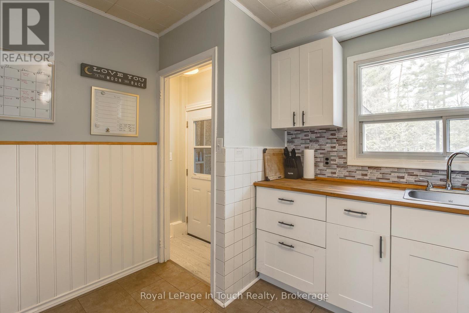 












1651 TINY BEACHES ROAD N

,
Tiny,




Ontario
L9M0H2

