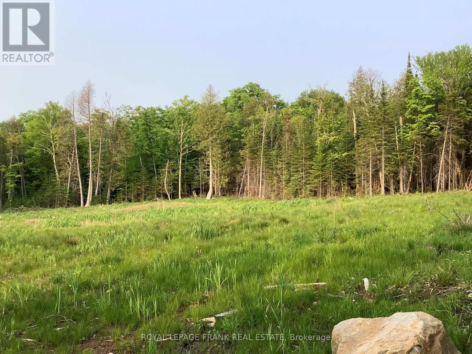 












20833 HWY 118

,
Highlands East (Cardiff Ward),







Ontario
K0L3C0

