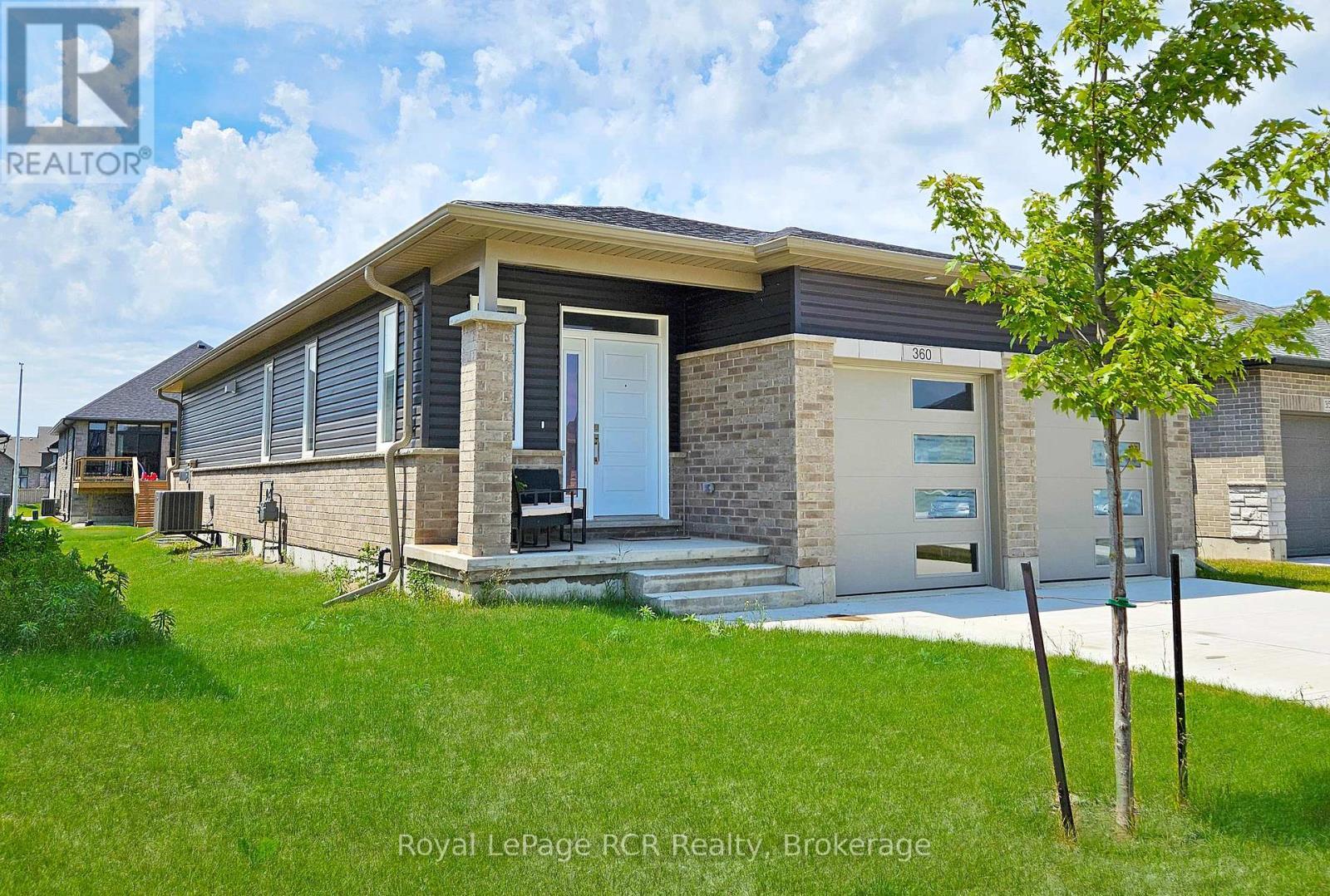 












360 MARY ROSE AVENUE

,
Saugeen Shores,




Ontario
N0H2C3

