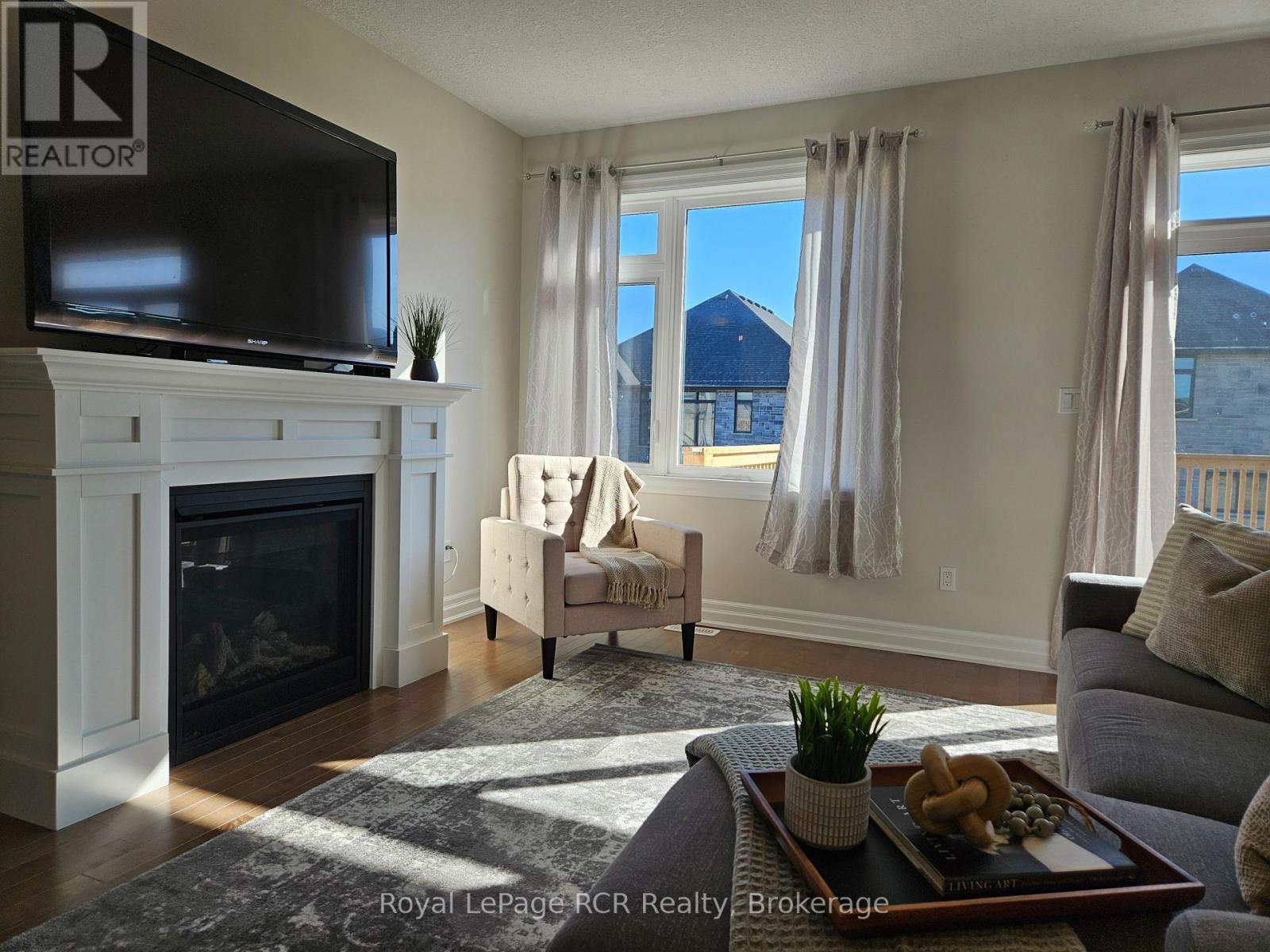 












360 MARY ROSE AVENUE

,
Saugeen Shores,




Ontario
N0H2C3

