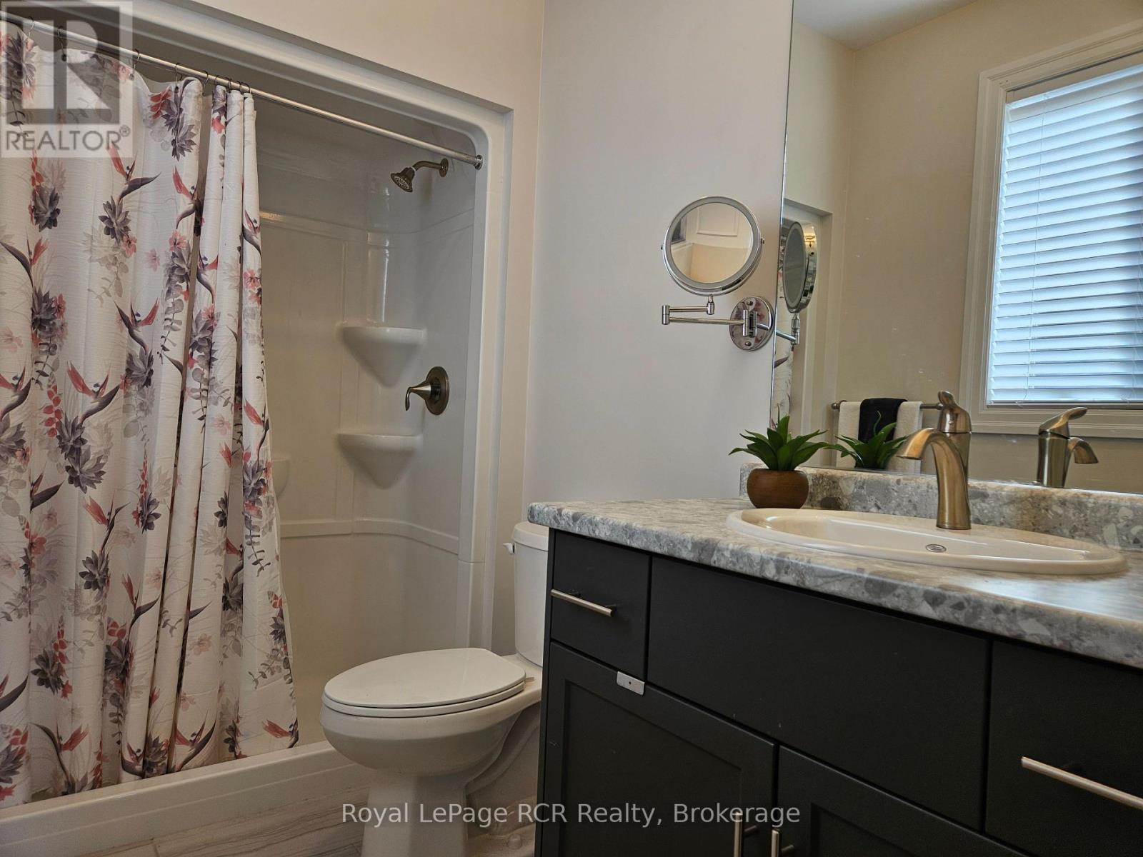 












360 MARY ROSE AVENUE

,
Saugeen Shores,




Ontario
N0H2C3

