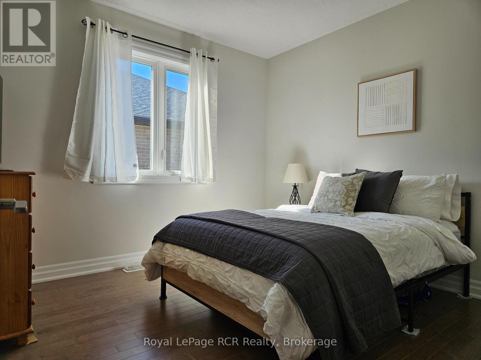 












360 MARY ROSE AVENUE

,
Saugeen Shores,




Ontario
N0H2C3


