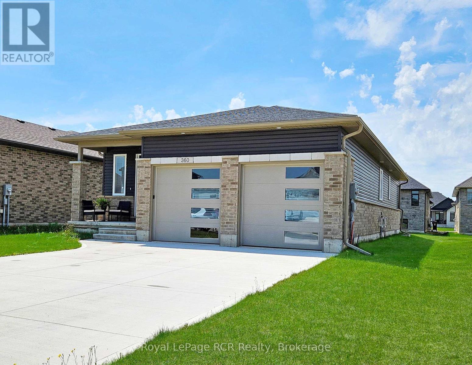 












360 MARY ROSE AVENUE

,
Saugeen Shores,




Ontario
N0H2C3


