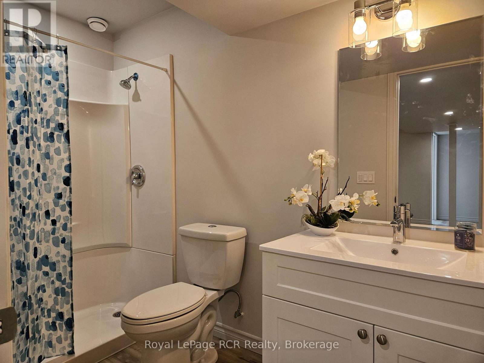 












360 MARY ROSE AVENUE

,
Saugeen Shores,




Ontario
N0H2C3

