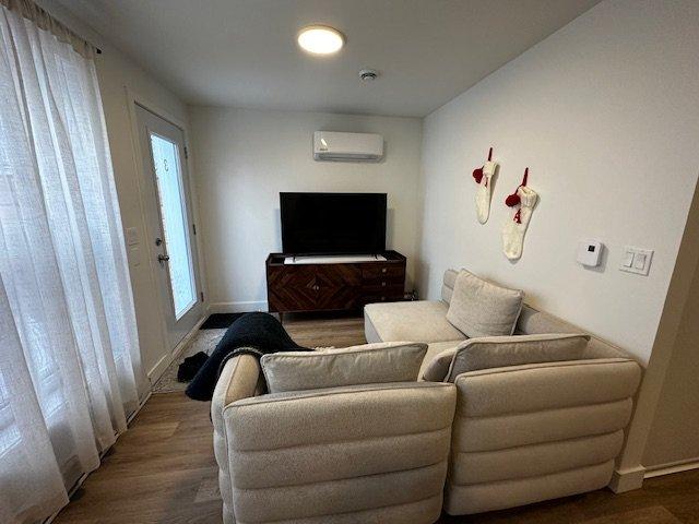 









2175


Rue De Champlain

, 3,
Montréal (Ville-Marie),




QC
H2L2T1

