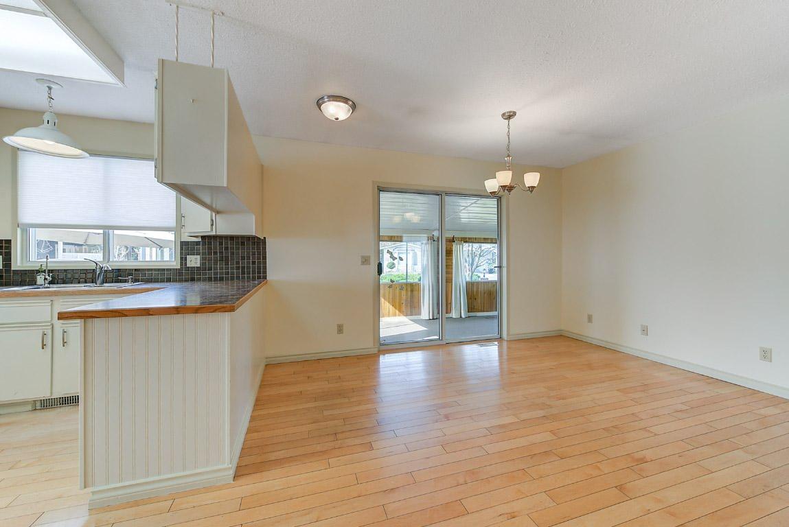 









1255


Raymer

Avenue, 111,
Kelowna,




BC
V1W 3S3

