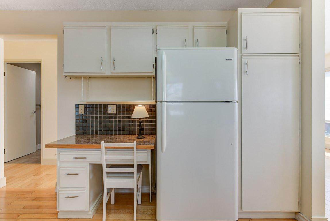 









1255


Raymer

Avenue, 111,
Kelowna,




BC
V1W 3S3

