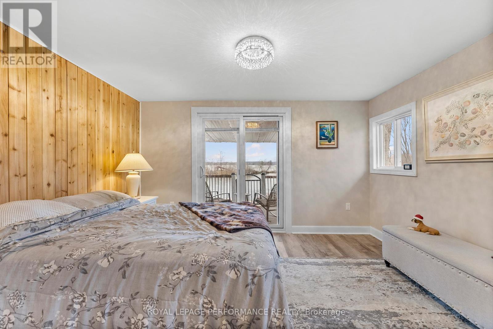 












1930 SUNBURY ROAD

,
Frontenac (Frontenac South),




Ontario
K0H1X0

