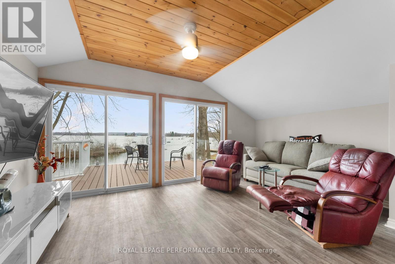 












1930 SUNBURY ROAD

,
Frontenac (Frontenac South),




Ontario
K0H1X0


