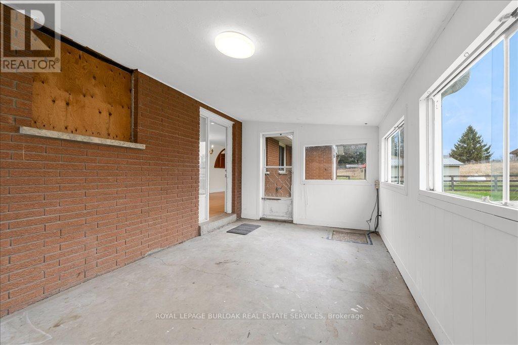 












337 HIGHWAY 52 N

,
Hamilton,




Ontario
L0R1T0

