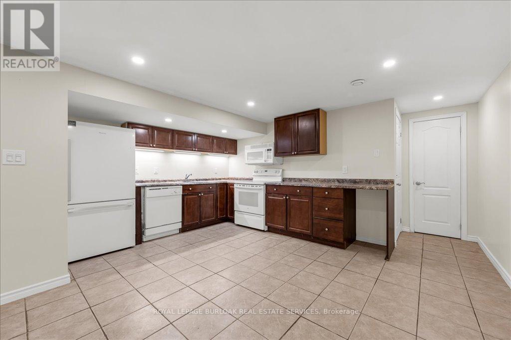 












337 HIGHWAY 52 N

,
Hamilton,




Ontario
L0R1T0

