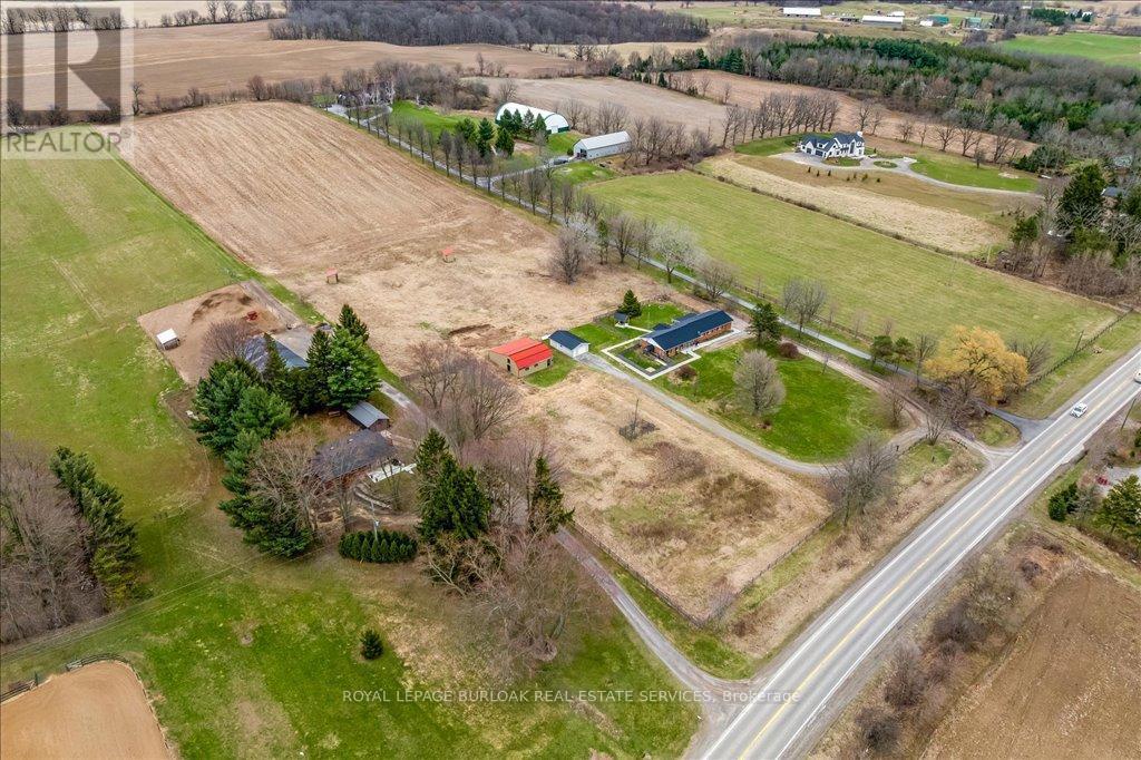 












337 HIGHWAY 52 N

,
Hamilton,




Ontario
L0R1T0

