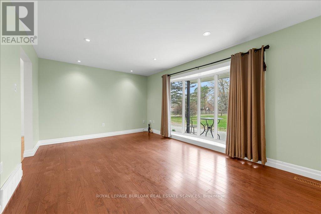 












337 HIGHWAY 52 N

,
Hamilton,




Ontario
L0R1T0

