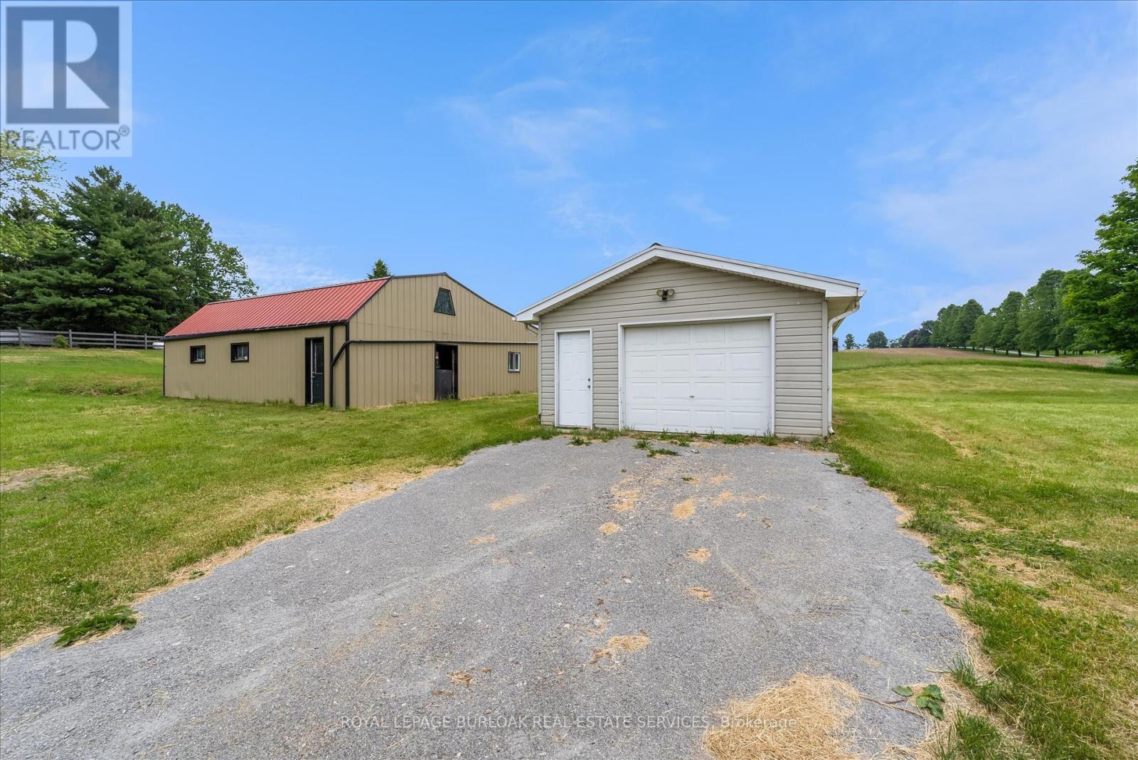 












337 HIGHWAY 52 N

,
Hamilton,




Ontario
L0R1T0

