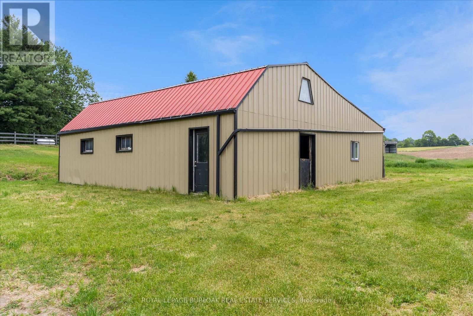 












337 HIGHWAY 52 N

,
Hamilton,




Ontario
L0R1T0

