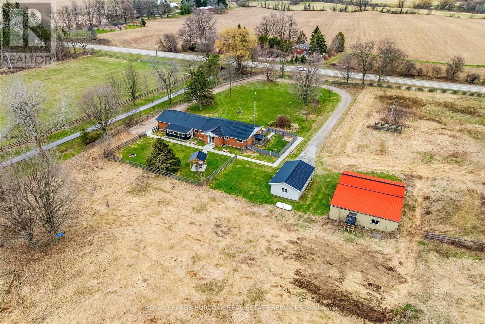 












337 HIGHWAY 52 N

,
Hamilton,




Ontario
L0R1T0

