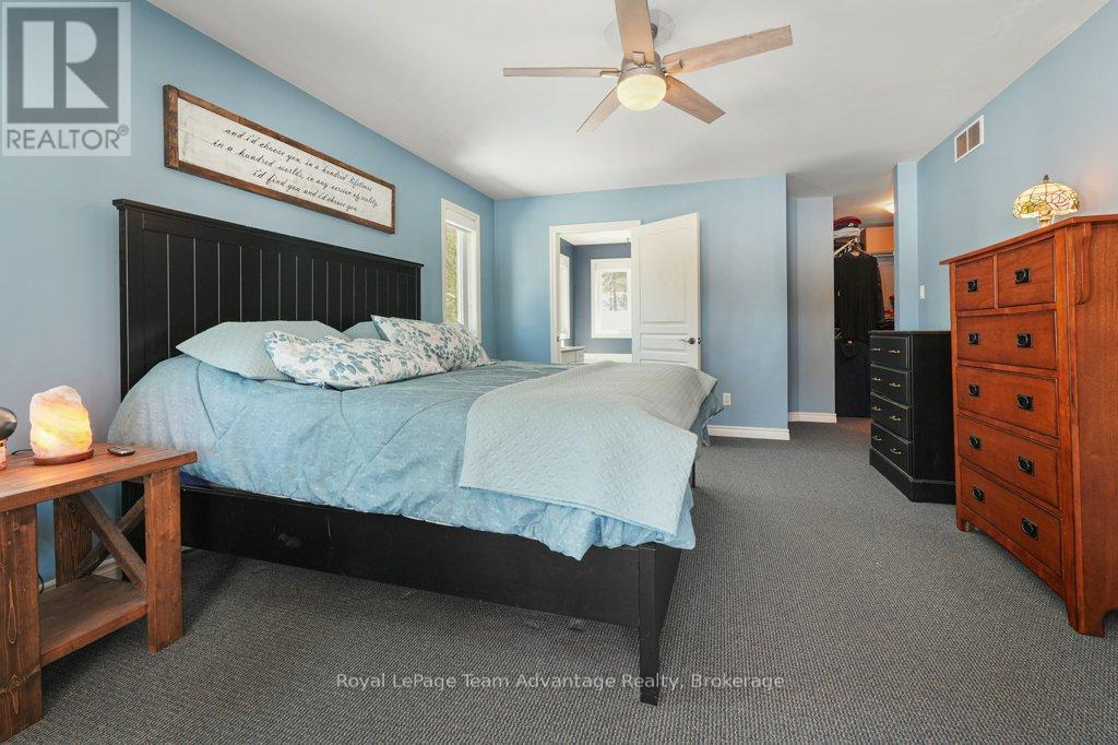 












56 GRANITE ROAD N

,
The Archipelago (Archipelago North),




Ontario
P0G1K0

