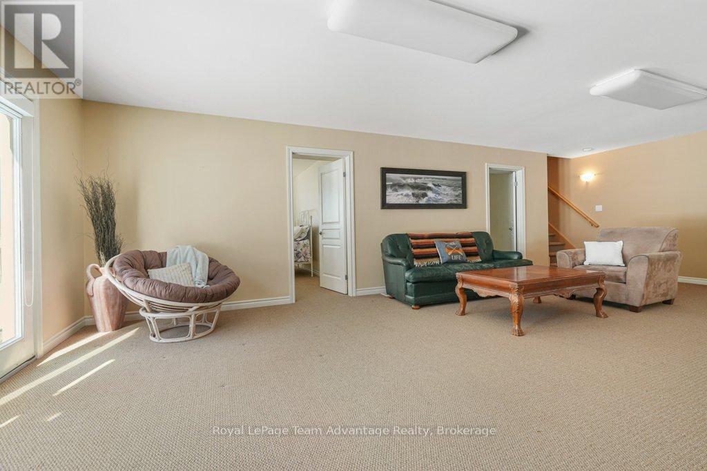 












56 GRANITE ROAD N

,
The Archipelago (Archipelago North),




Ontario
P0G1K0


