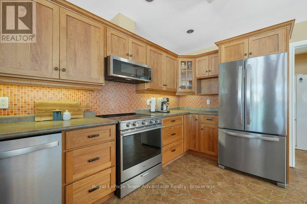 












56 GRANITE ROAD N

,
The Archipelago (Archipelago North),




Ontario
P0G1K0

