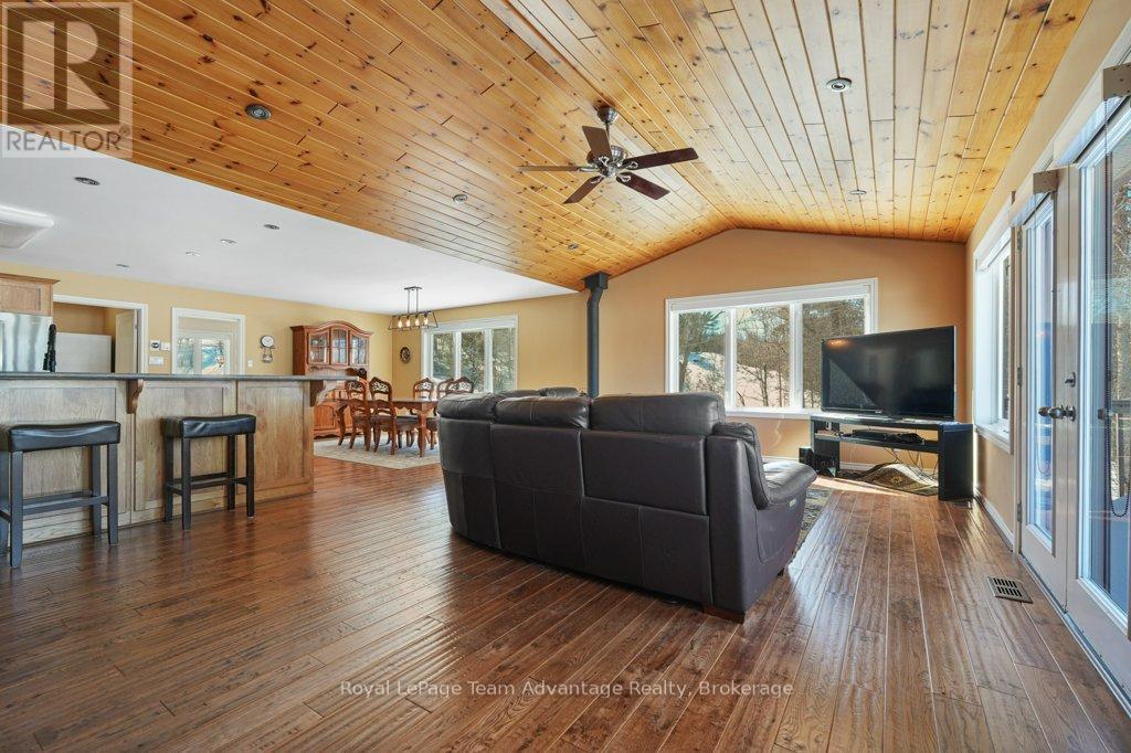 












56 GRANITE ROAD N

,
The Archipelago (Archipelago North),




Ontario
P0G1K0

