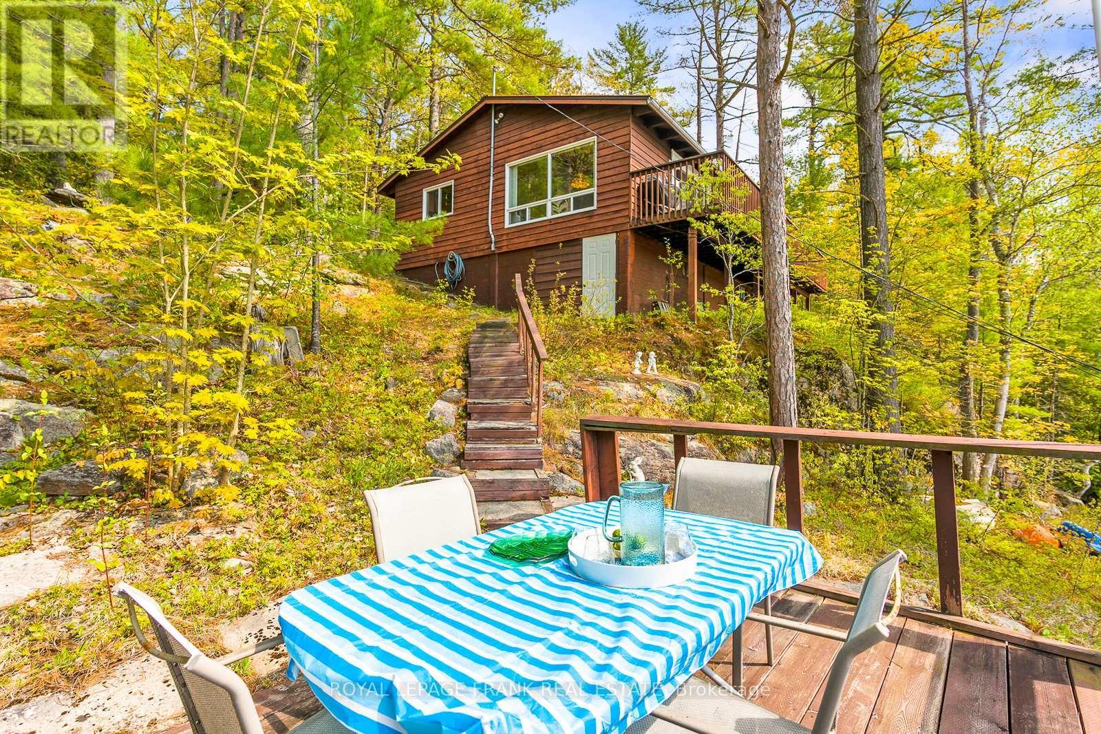 












1452 RACKETY TRAIL ROAD

,
Minden Hills (Lutterworth),




Ontario
K0M2K0

