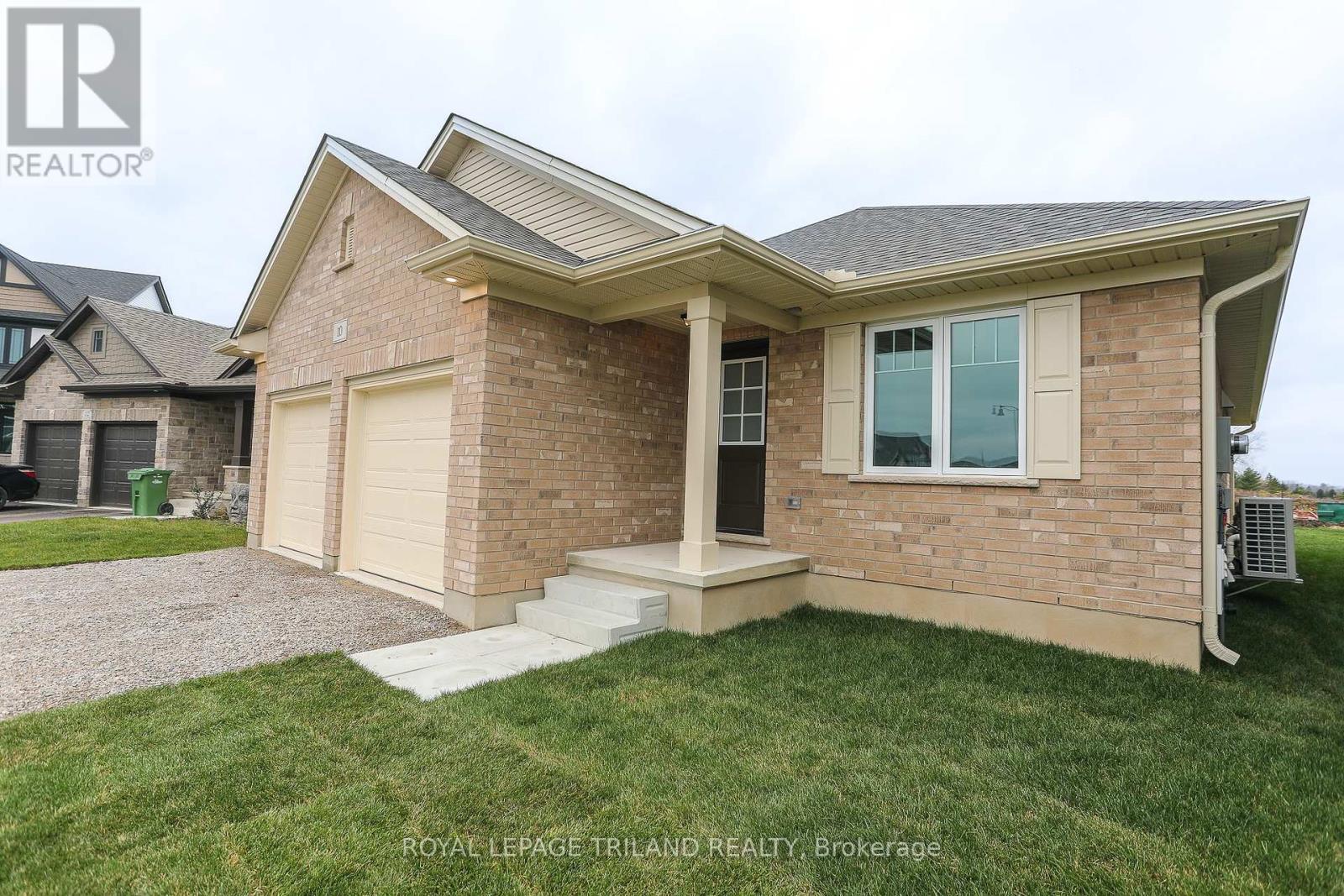 












10 SILVERLEAF PATH

,
St. Thomas,




Ontario
N5R0N6

