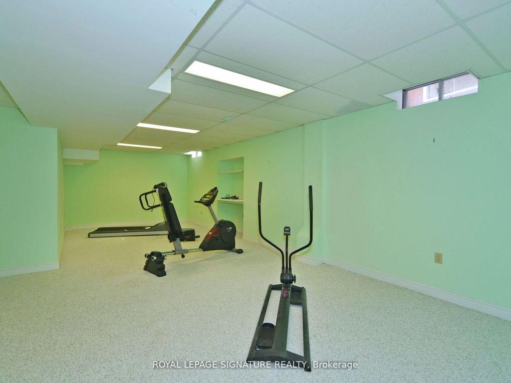 









65


Long Island

Crescent,
Markham,




ON
L3P 7M1

