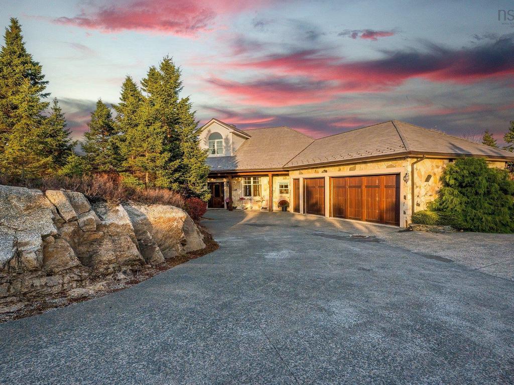 












388 Ketch Harbour Road

,
Halibut Bay,




NS
B3V 1P6

