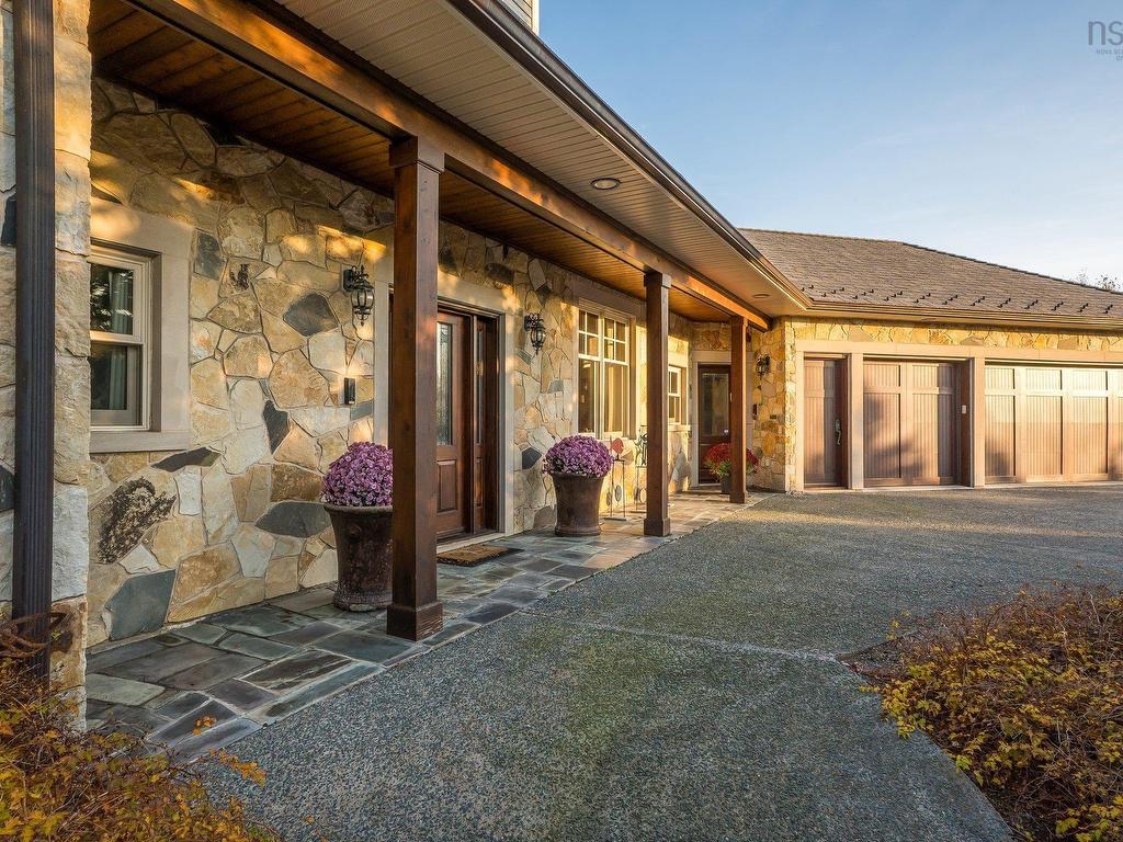 












388 Ketch Harbour Road

,
Halibut Bay,




NS
B3V 1P6

