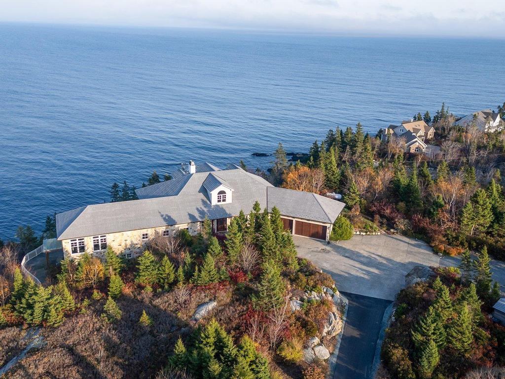 












388 Ketch Harbour Road

,
Halibut Bay,




NS
B3V 1P6

