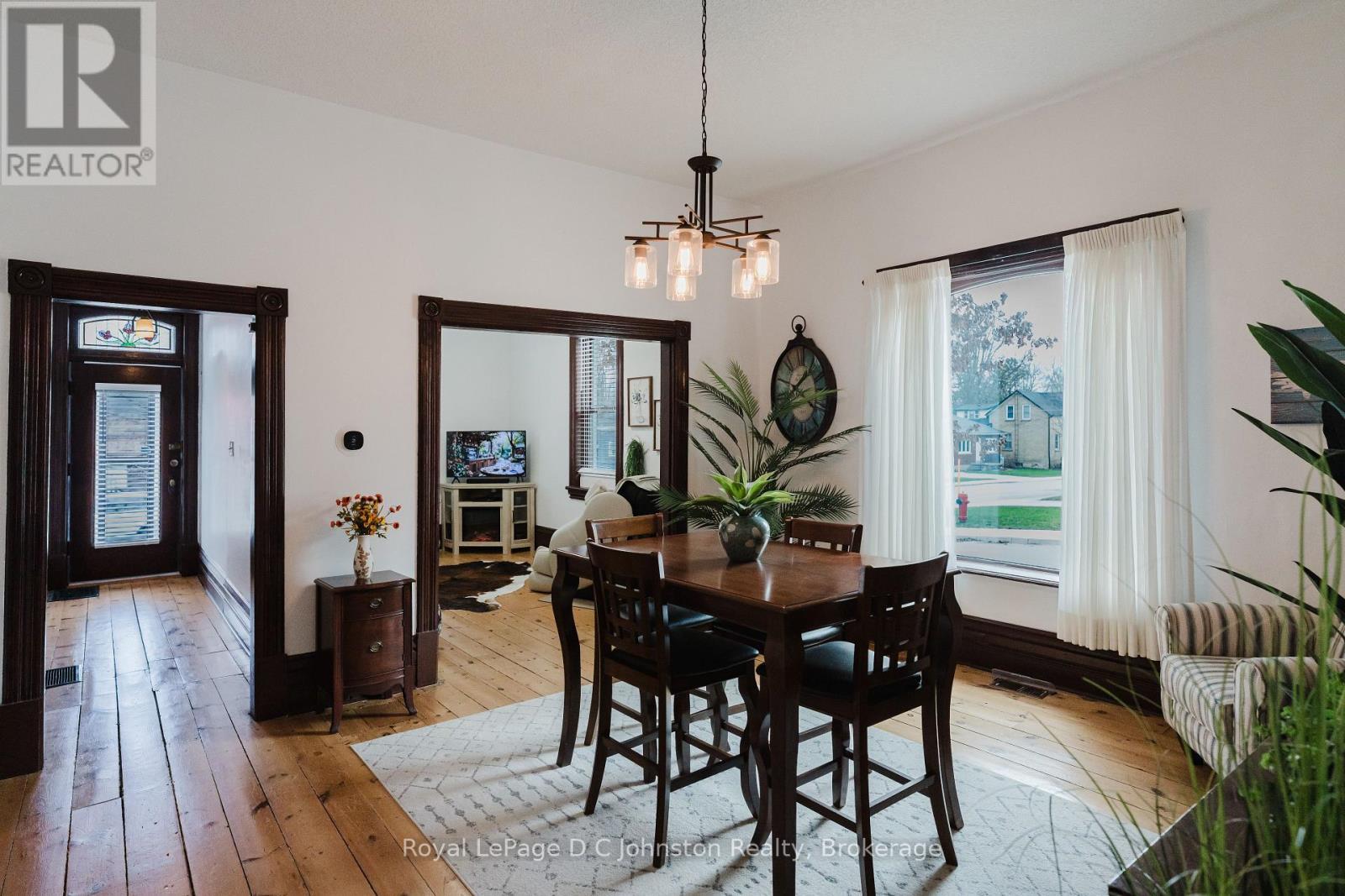 












SW - 83 3RD STREET

,
Arran-Elderslie,




Ontario
N0G1L0

