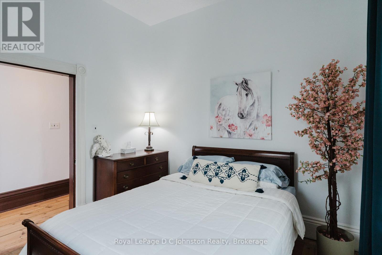 












SW - 83 3RD STREET

,
Arran-Elderslie,




Ontario
N0G1L0

