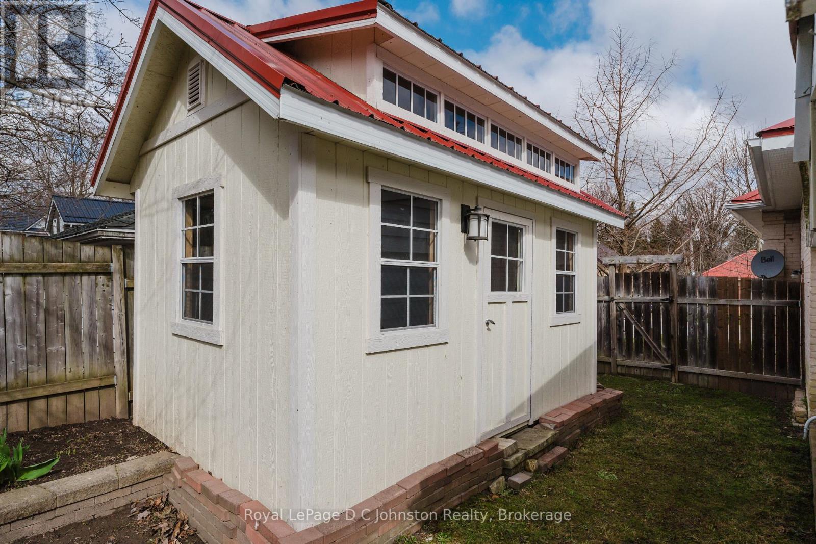 












SW - 83 3RD STREET

,
Arran-Elderslie,




Ontario
N0G1L0

