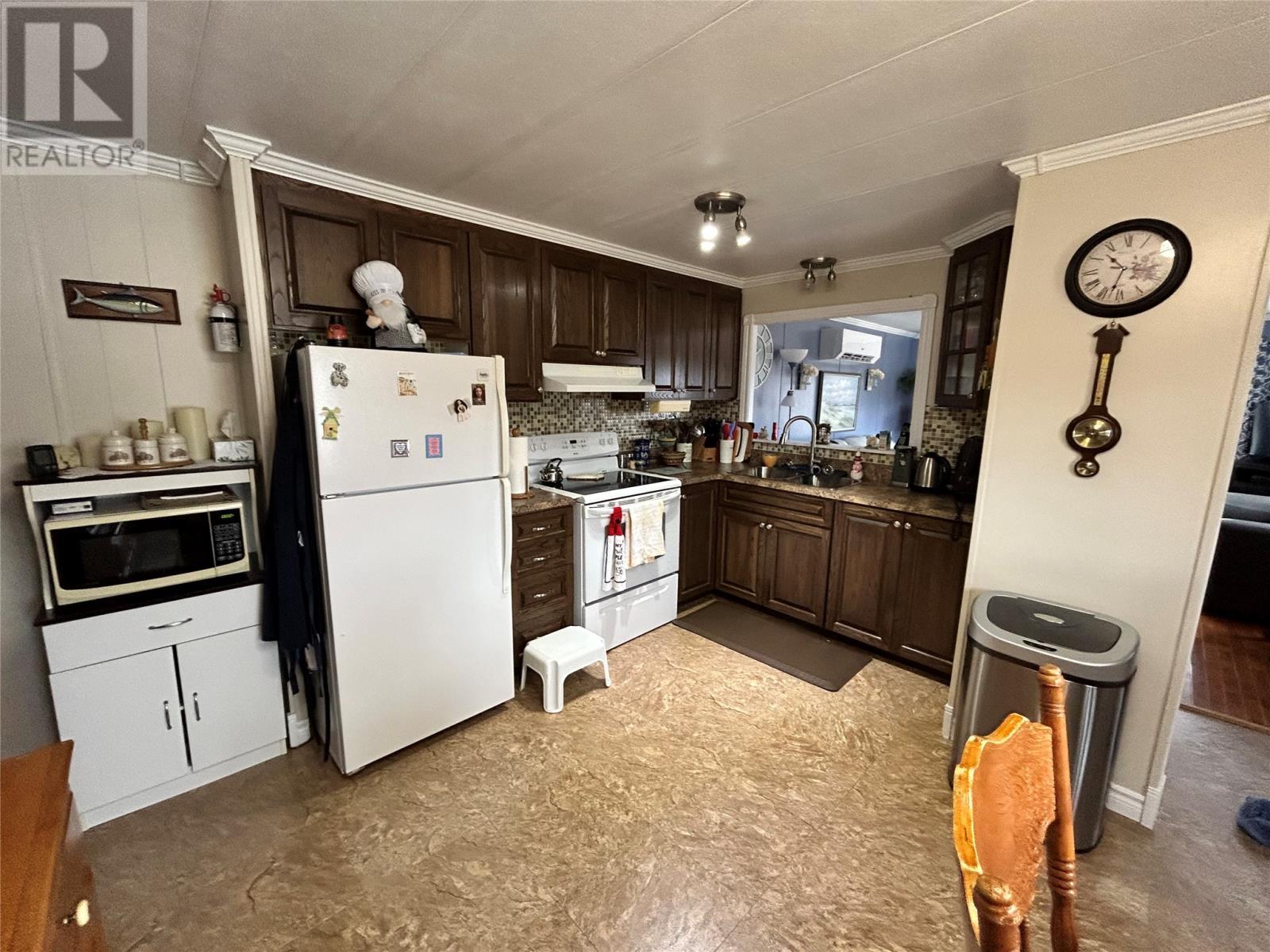 












21 Main Road

,
Cape Ray,




Newfoundland & Labrador
A0N1C0

