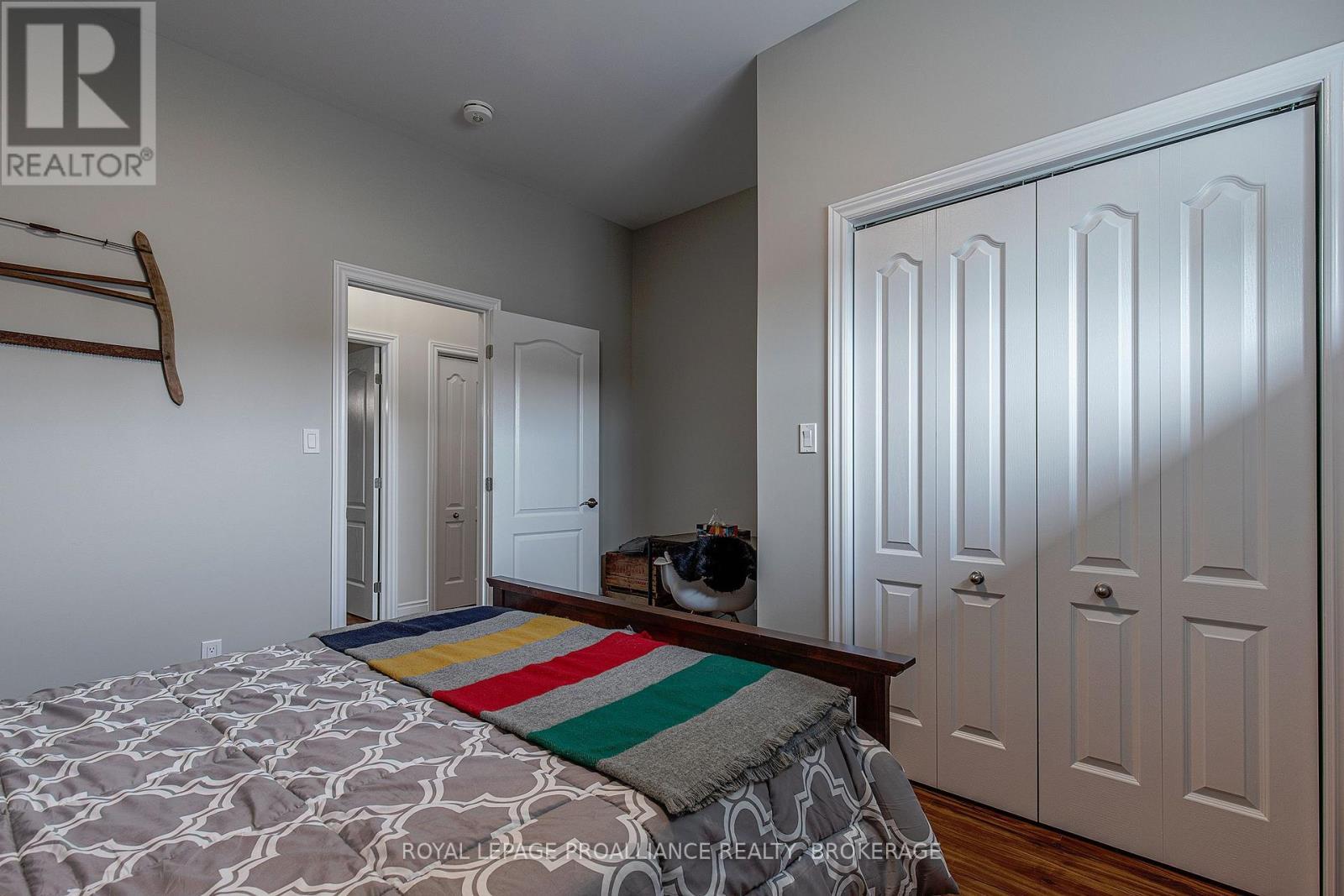 












163 KING STREET E

,
Gananoque,




Ontario
K7G1G3


