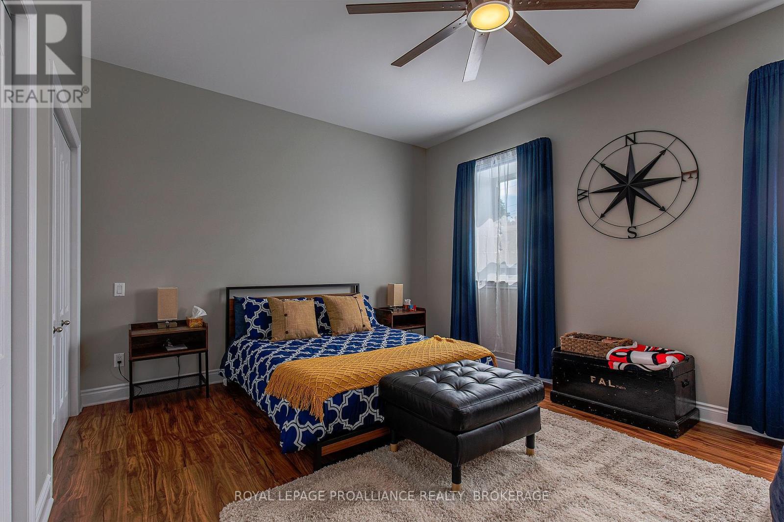 












163 KING STREET E

,
Gananoque,




Ontario
K7G1G3

