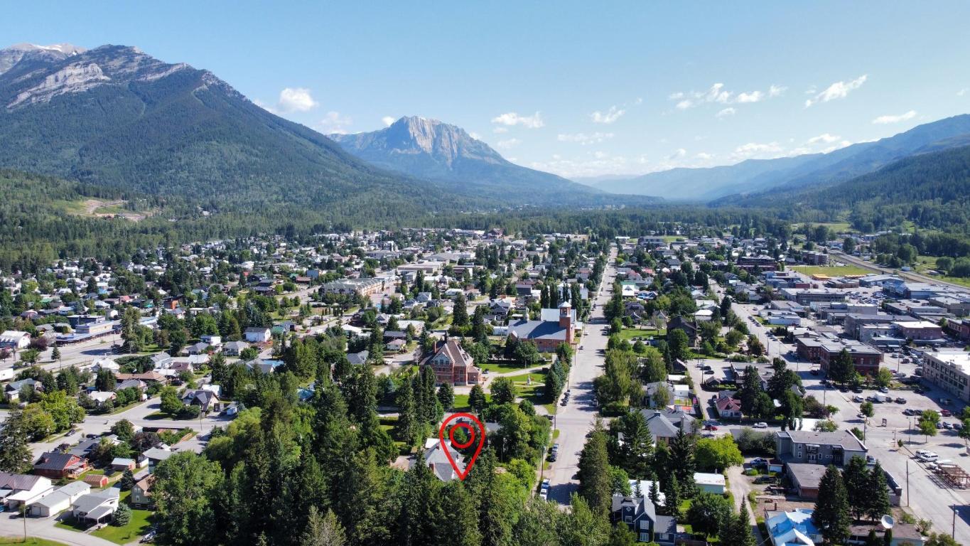 









321


4TH

Avenue, B,
Fernie,




BC
V0B 1M0

