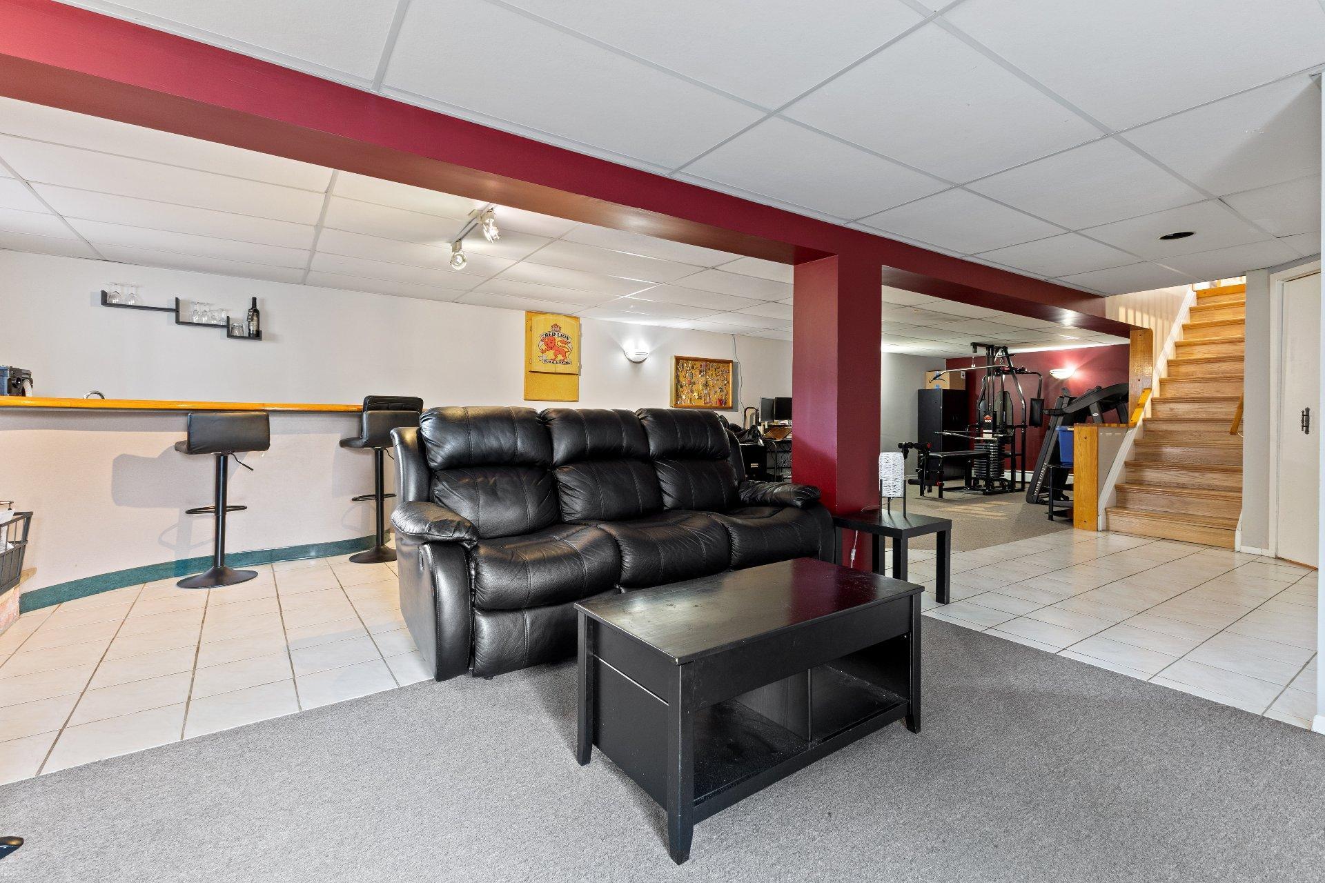 









1360


Boul. Maloney E.

,
Gatineau (Gatineau),




QC
J8P1J3

