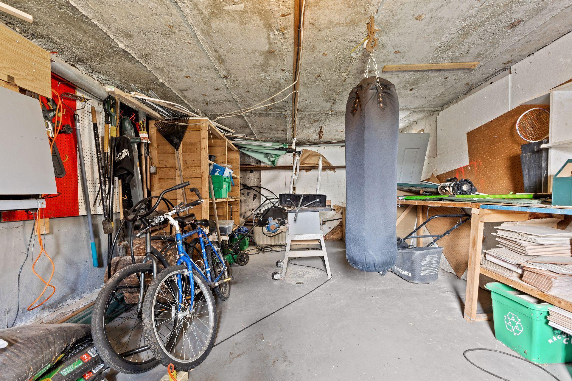 









1360


Boul. Maloney E.

,
Gatineau (Gatineau),




QC
J8P1J3

