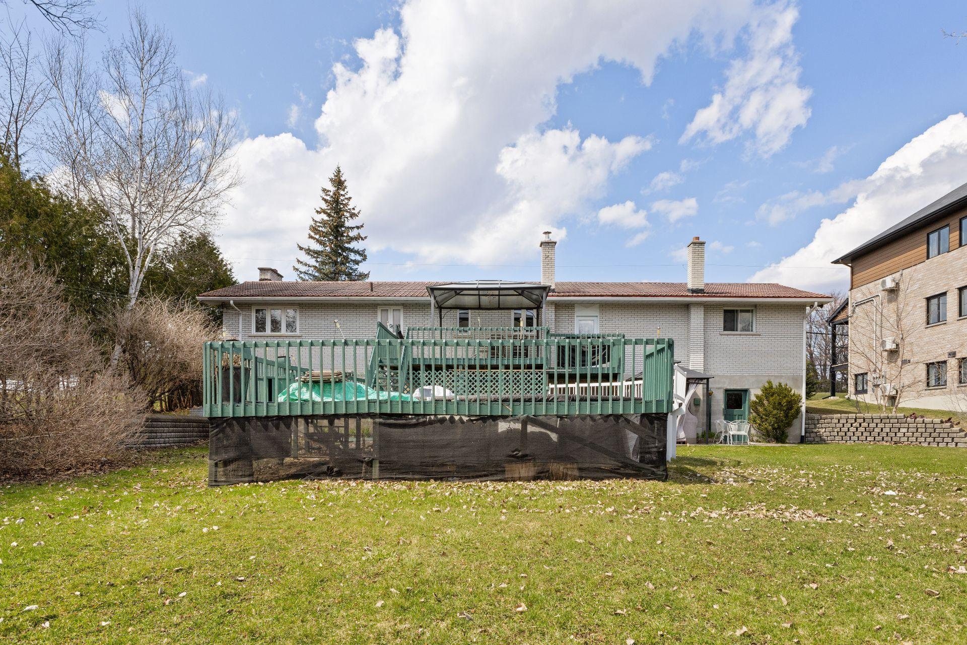 









1360


Boul. Maloney E.

,
Gatineau (Gatineau),




QC
J8P1J3

