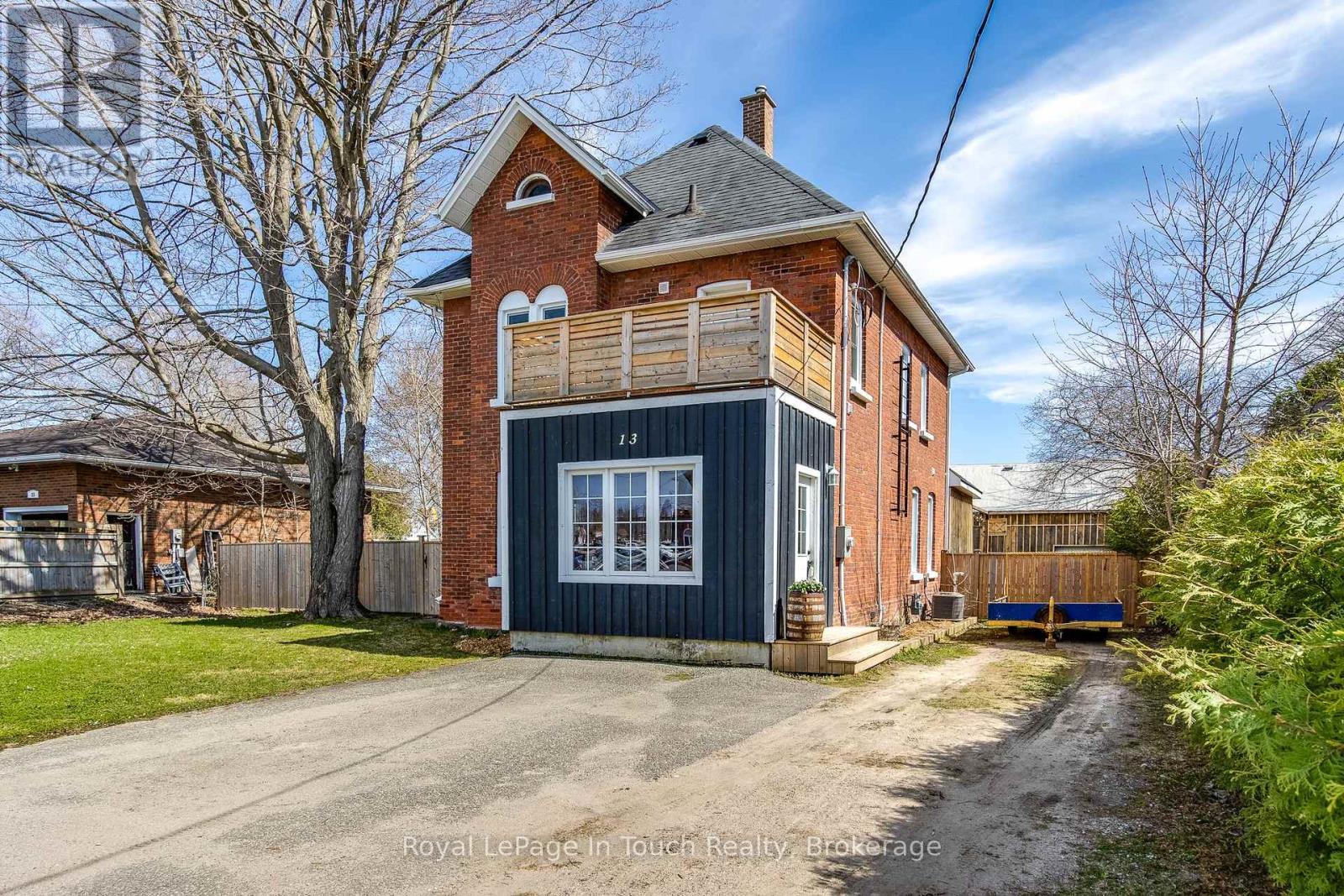 












13 STONE STREET

,
Springwater (Elmvale),




Ontario
L0L1P0

