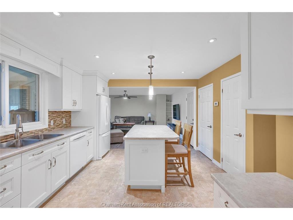 









33


Sylvester

Drive,
Chatham,




ON
N7M 2B7


