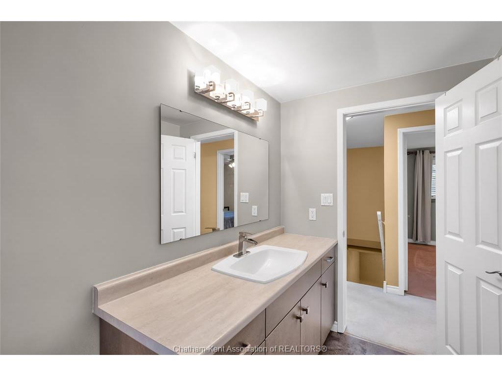 









33


Sylvester

Drive,
Chatham,




ON
N7M 2B7

