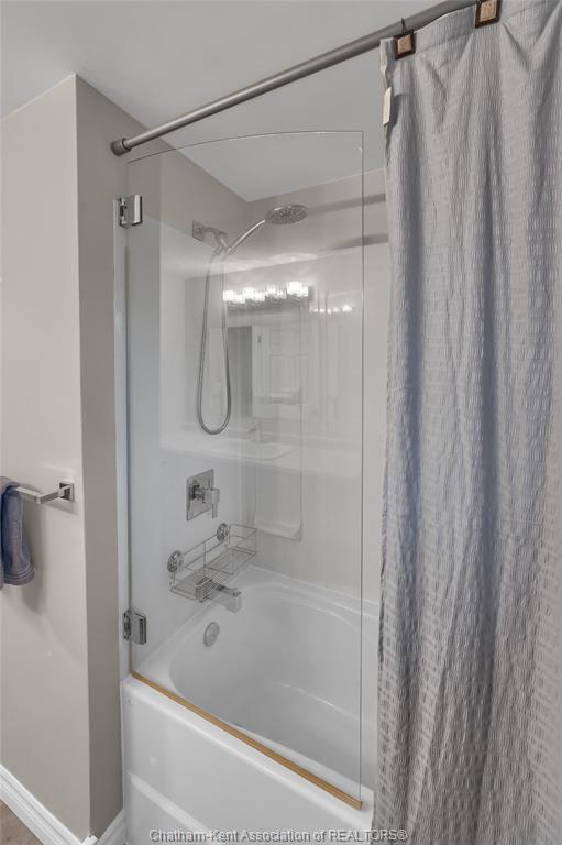 









33


Sylvester

Drive,
Chatham,




ON
N7M 2B7

