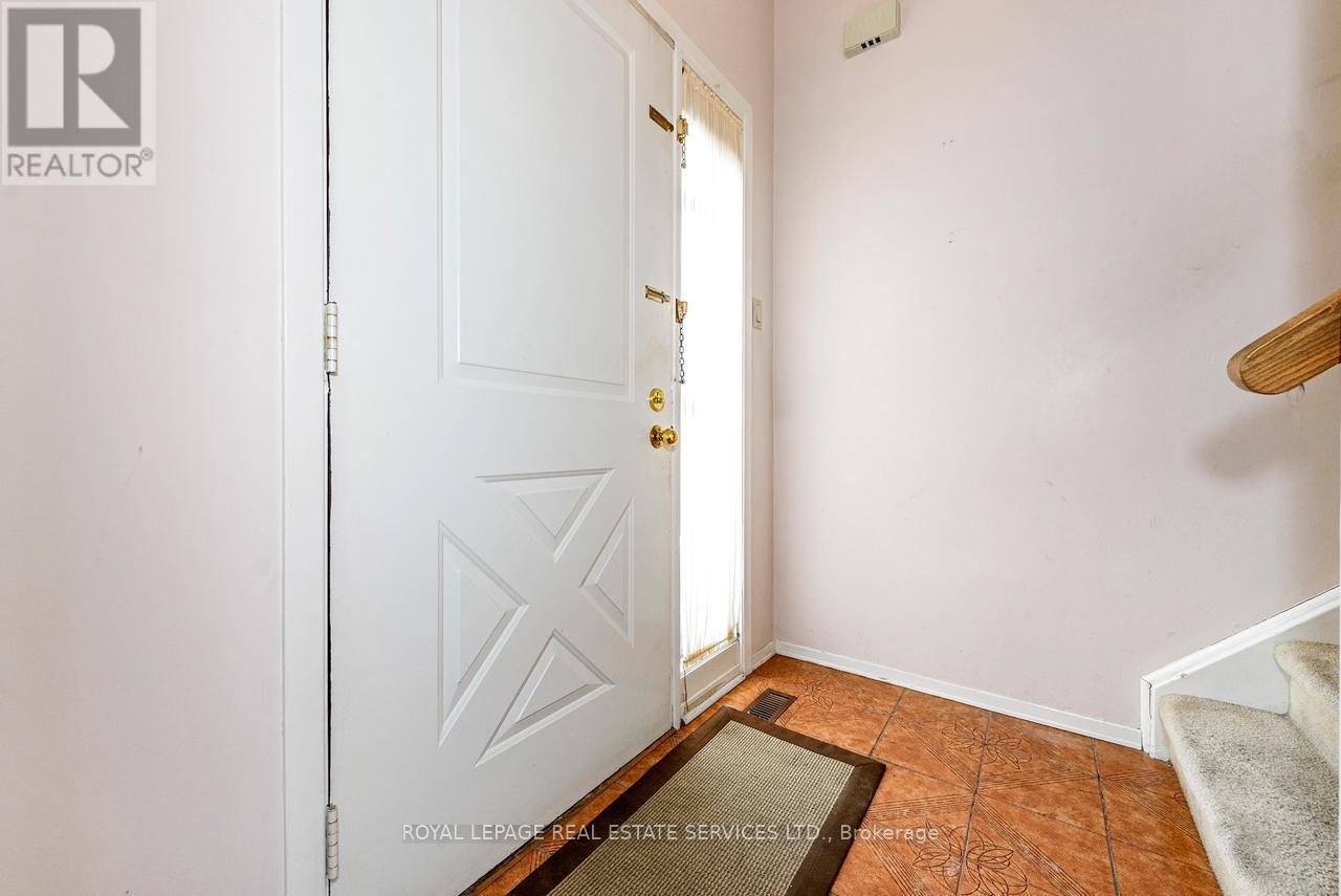 












43 - 57 MAPLE BRANCH PATH

,
Toronto,




Ontario
M9P3T4

